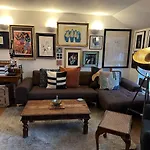 Clapham South - Large 1 Bed Penthouse