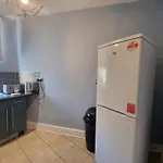 A4-1St Floor 3 Bed Flat Near Elephant And Castle