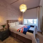 A4-1St Floor 3 Bed Flat Near Elephant And Castle