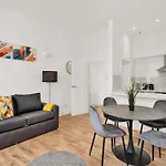 Paddington I - 1-Bed Flat With Sofa Bed