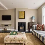 The Thames Embrace 3 Bedroom And Garden House In Battersea