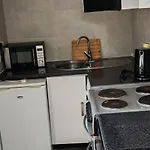 Large Studio Flat In Bayswater