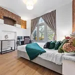 Majestic 2 Bedroom In Knightsbridge Kb70