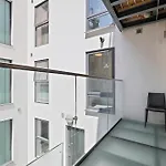 Farringdon Deluxe Apartments