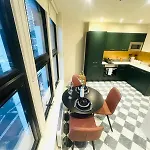 London 99 Apartment, Top Trendy Location