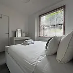 Amazing 1Bed Garden Flat