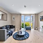 Stunning Greenwich 1Br Flat