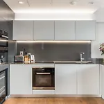 Penthouse Tower Bridge Stunning Views Sleeps 6