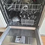 Ensuite Room In Canary Wharf Shared Apartment