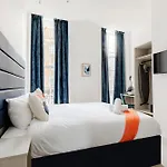 Upper Berkeley Hotel