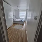 Flat, Apartment In Haggerston N1, Central London