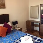 Larsvale Lodge