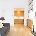 Veeve - Apartment Holland Park Avenue