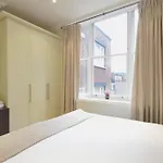 Uber London Trafalgar Apartments