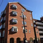 Globe City Apartments
