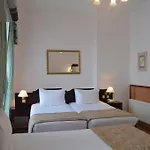 Holiday Villa Hotel