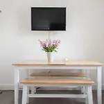 Short Lets In London - Kilburn