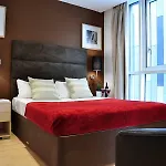 Thesqua.Re Times Square Apartments
