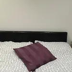 Whitechapel Guest House