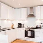 Uber London - Covent Garden Apartments
