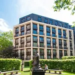 St. Dunstans House Apartment