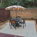Mudchute Guesthouse