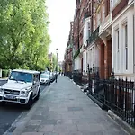 Luxton Apartments - Knightsbridge
