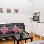 Alexander Paddington Apartments