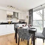 Allen Gardens Apartments