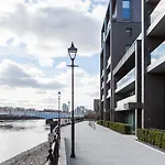 Mylo Fulham Riverside