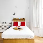 Earls Court Amazing 2 Bed Flat In Central London