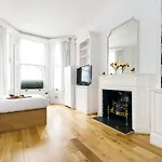 Earls Court Amazing 2 Bed Flat In Central London