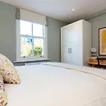 Veeve - Alderbrook House