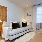 Veeve - Peaceful Clapham