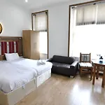 Kempsford House Apartments