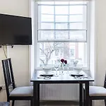 Fulham Broadway 2 Bedroom Apartment