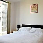Modern 2 Bedroom Apartment Next To Olympic Park