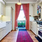 Veeve - Canonbury Townhouse