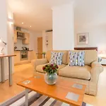 What are the best hotels near London Eye?