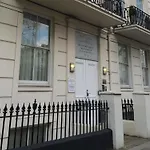 What are the best hotels near London Eye?