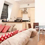 Clarendon 140 Minories