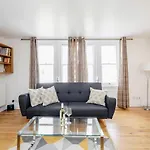 Great Mayfair Apartment,Sleeps 6