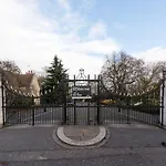 Luxury Battersea Park Home With Stunning Views