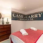 Modern Londoner - 2BR flat near Gloucester Road