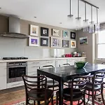 Cornwall Gardens III By Onefinestay