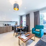 Chic Apartments Near Regents Park Free Wifi