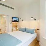 Kensington Stay