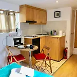 Hfs Studio Next To Hydepark L14