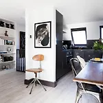 Stylish Fulham 2Bed Loft Flat, 5 Min From Tube