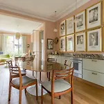 Aldridge Road Villas II By Onefinestay